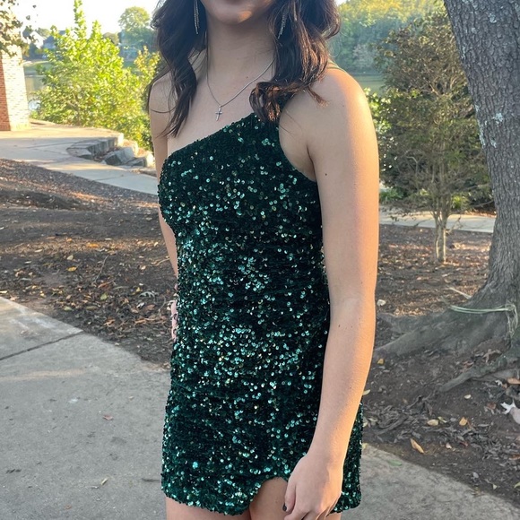 Sparkly Emerald Green Homecoming Dress - Picture 1 of 4